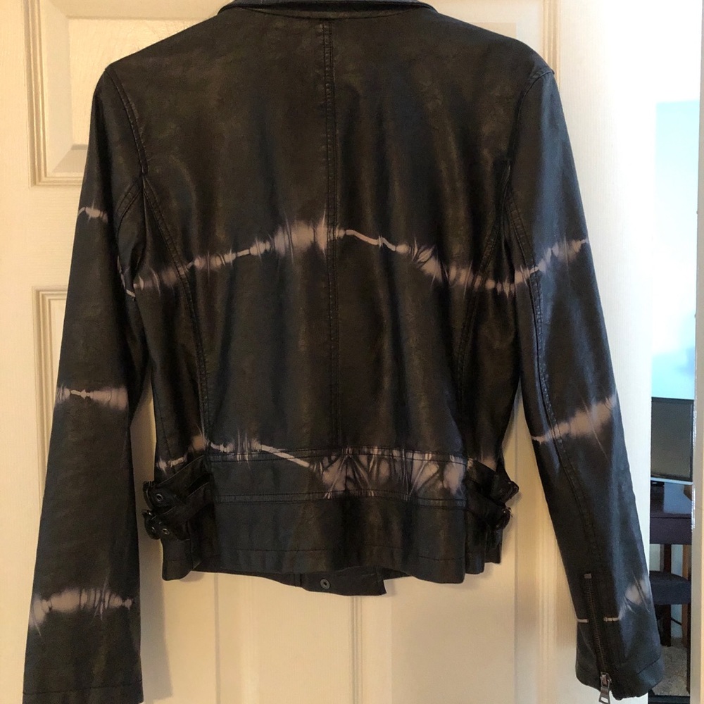 Jacket - Picture 2 of 6